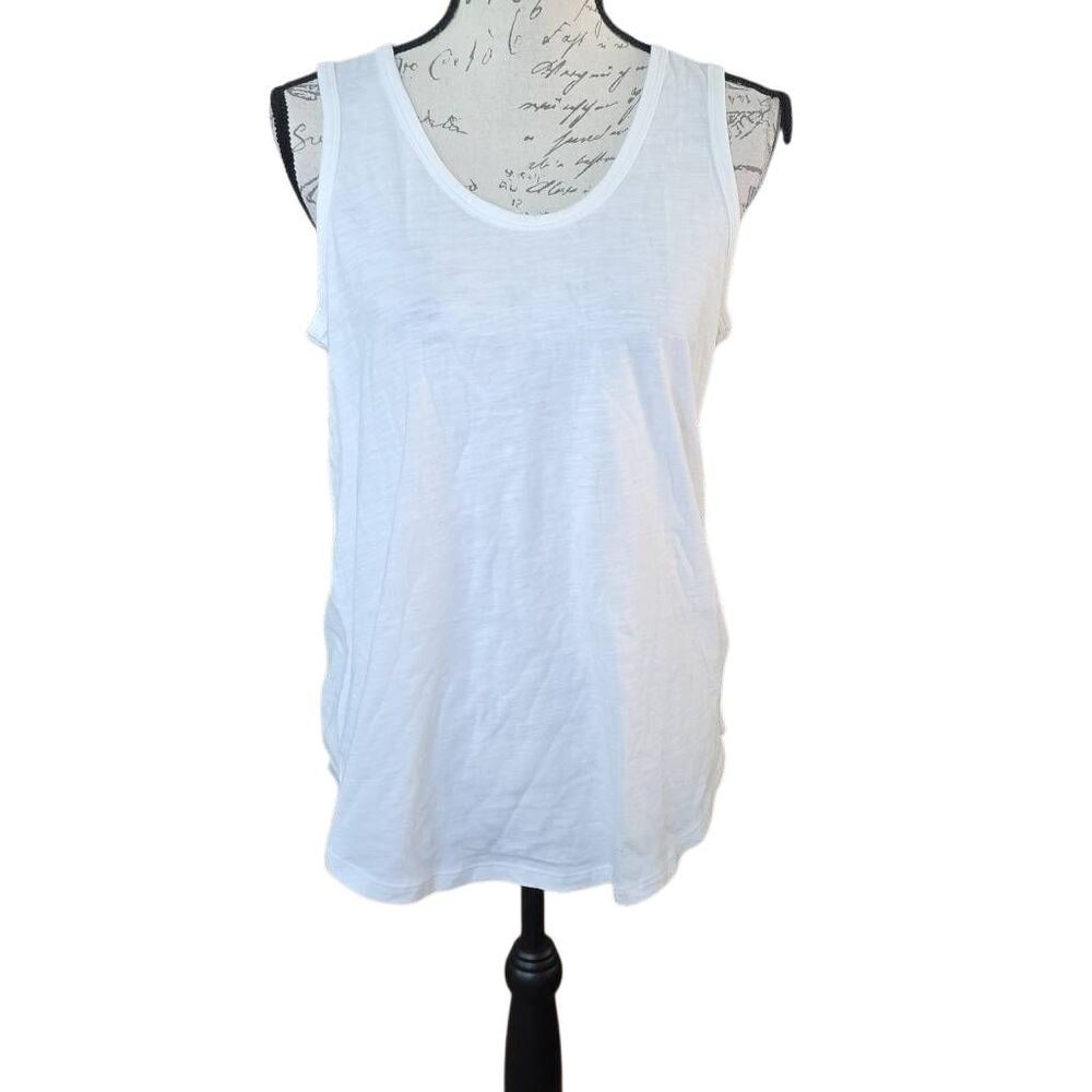 Old Navy Women's Size Medium White Key Hole Back Sleeveless Tank Top